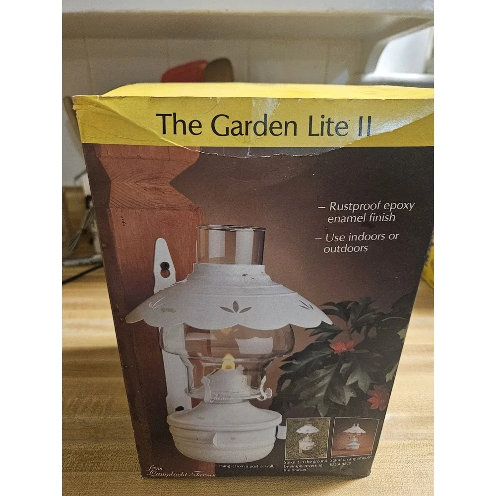 Vintage The Garden Lite II Oil Lamp New In Open Box